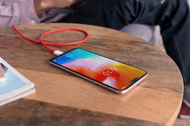  Smartphone em carga